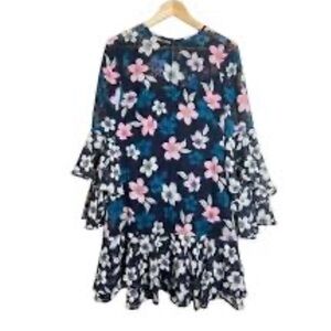 EUC Eliza J floral dress with flounce sleeves, tiered hem. Sz.4 Slip attached.
